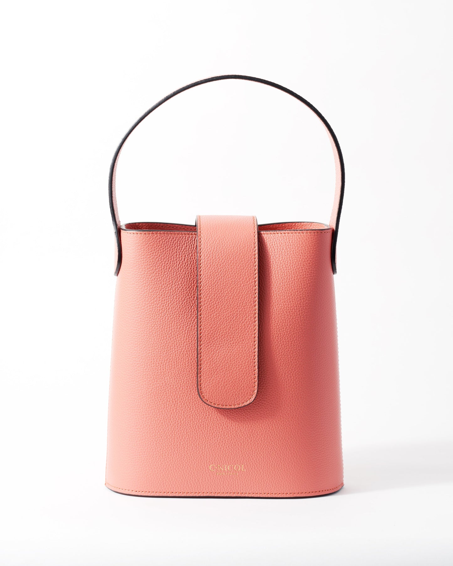 Holly (peach)