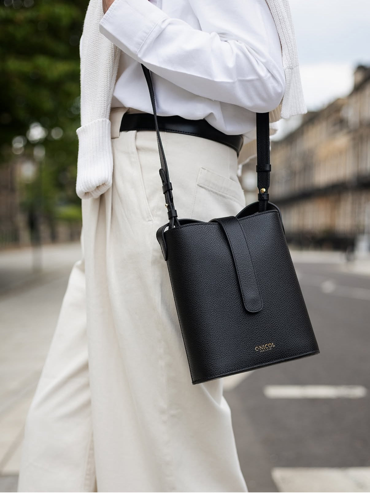 Holly 2.0 - black