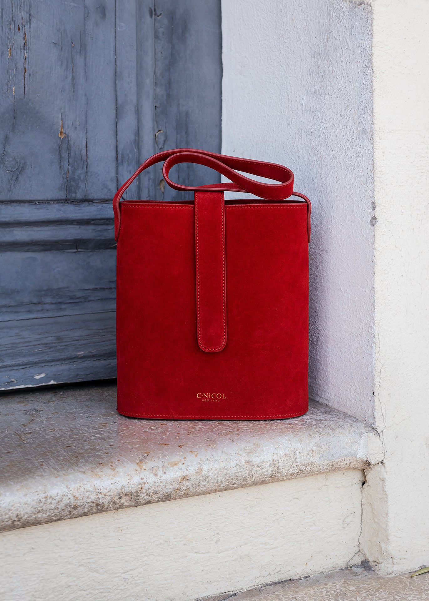 Holly 2.0 - red suede