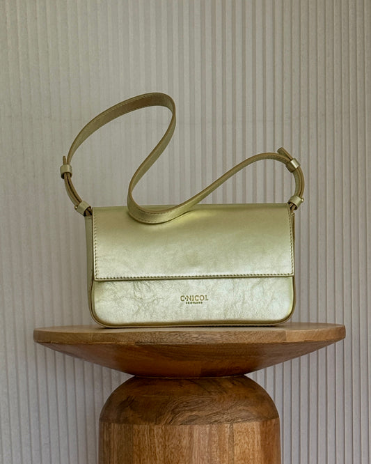 KATE VINTAGE GOLD SAMPLE