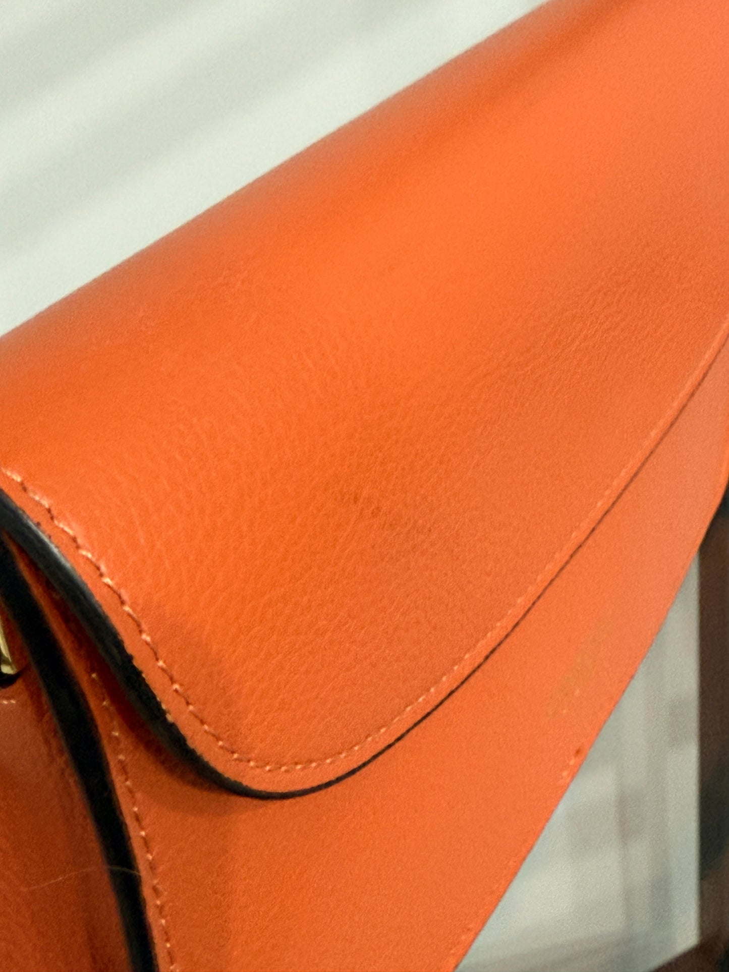 Kate (burnt orange - sample)