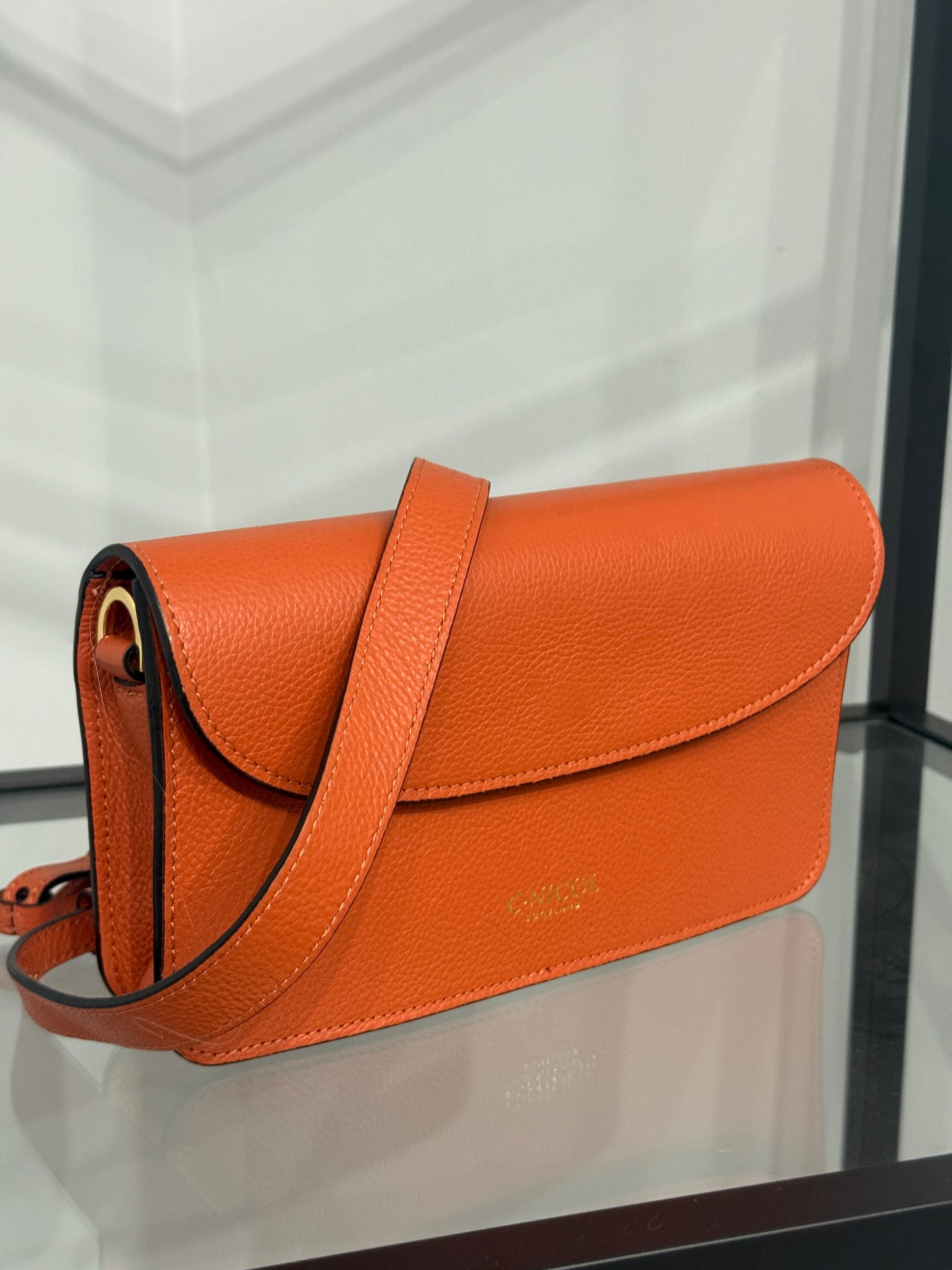 Kate (burnt orange - sample)